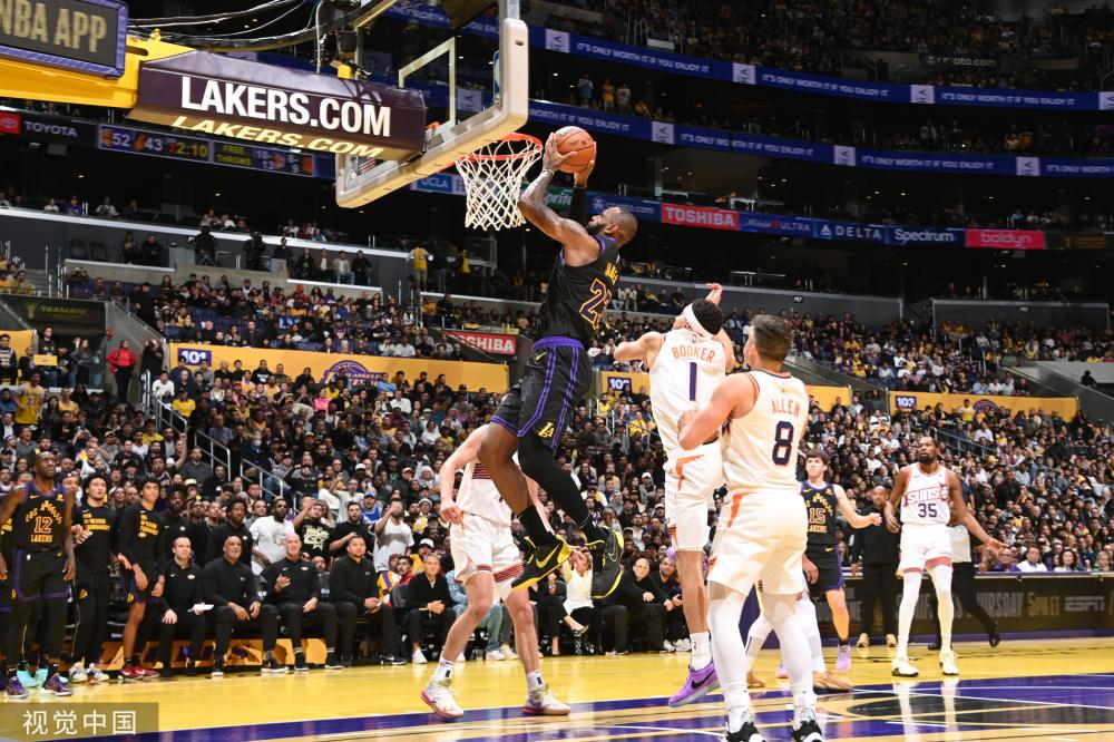 西甲争冠悬 西甲争冠悬